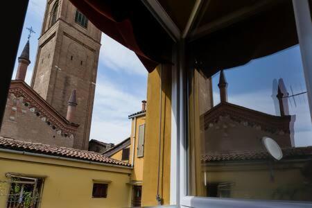 Charme Appartamento Immerso Tra Le Mura Bolognesi エクステリア 写真