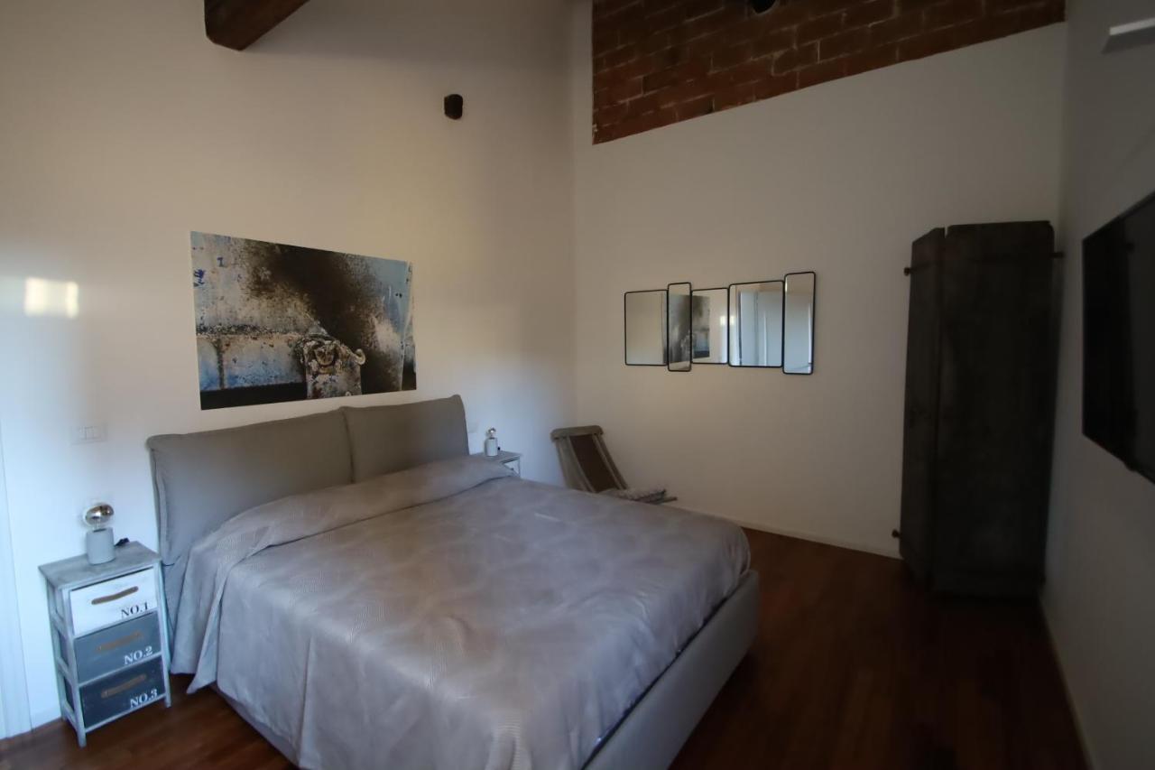Charme Appartamento Immerso Tra Le Mura Bolognesi エクステリア 写真